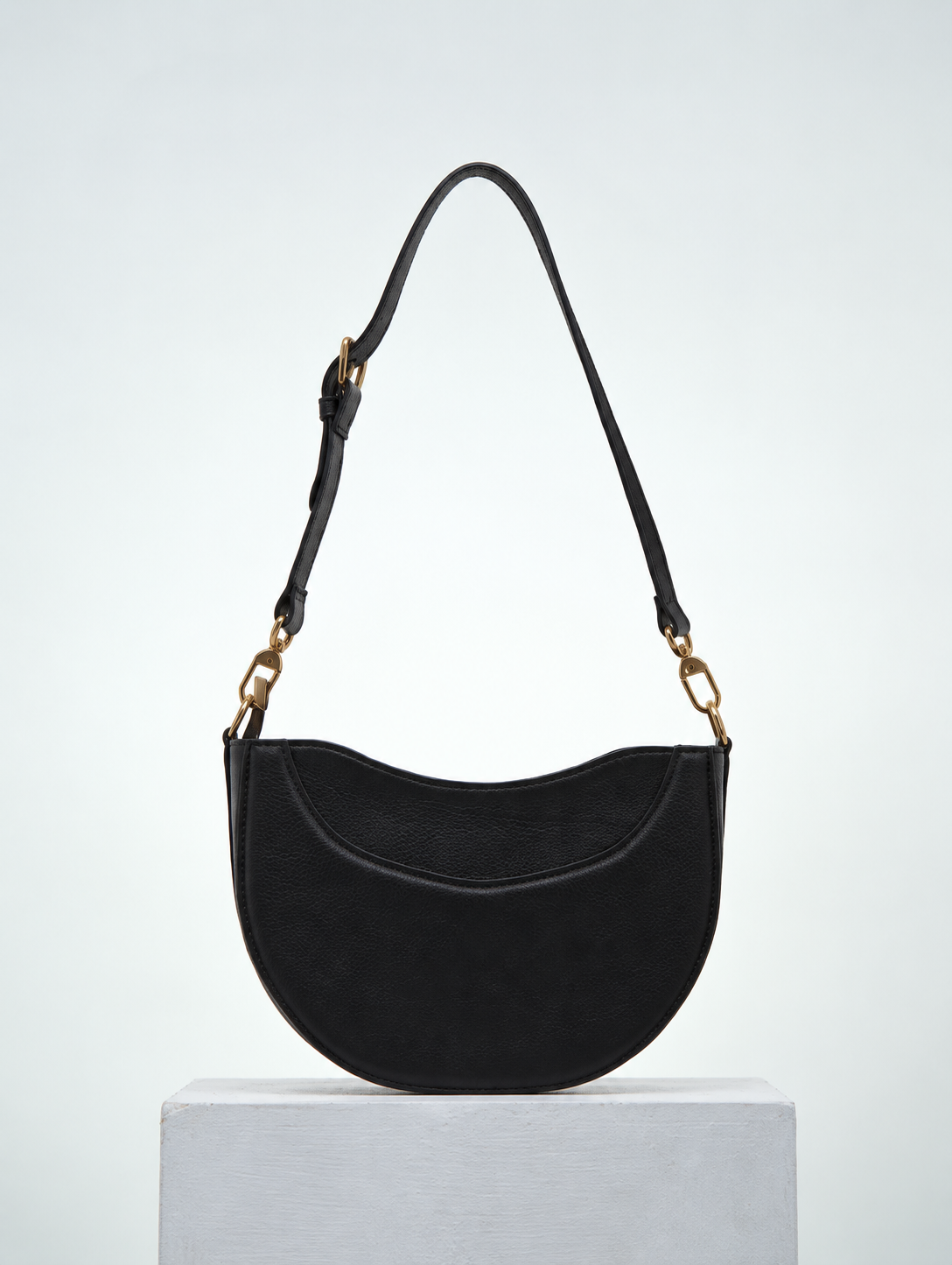 Vega Shoulder Bag